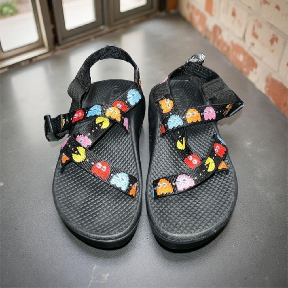 Kid’s Chaco PAC-MAN 80s Arcade Classic Z/Sandals Size Youth 2 Excellent Shape